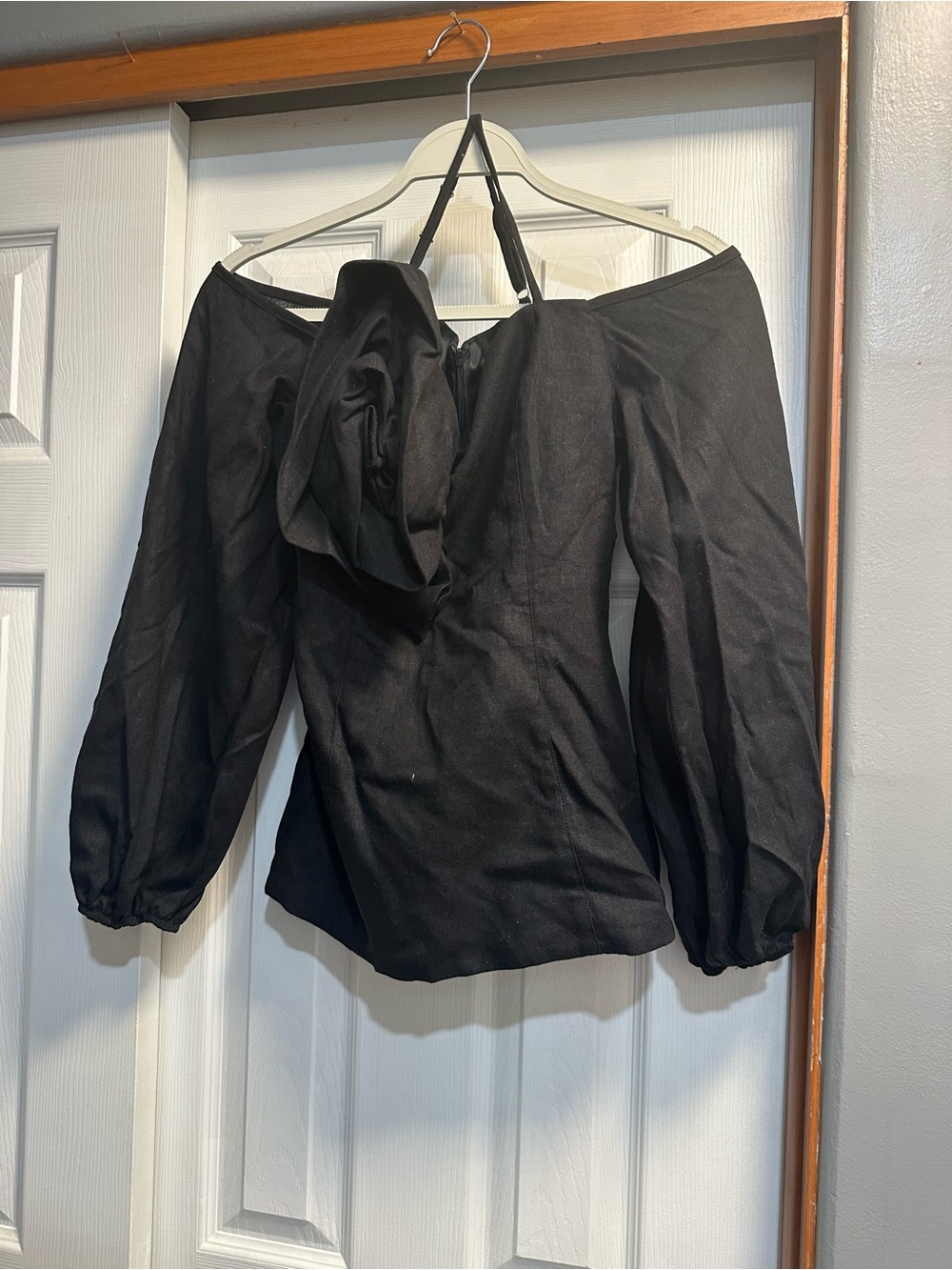 Vava by Joy Han Black Off-Shoulder Puff-Sleeve Top